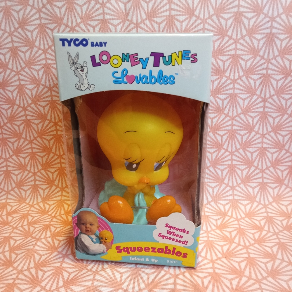 Baby Looney Tunes Lovables Squeezables Toy - Tweety Unopened Vintage.